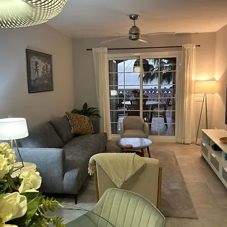 Playa Del Duque-amazing Views 2 Bedroom Адехе