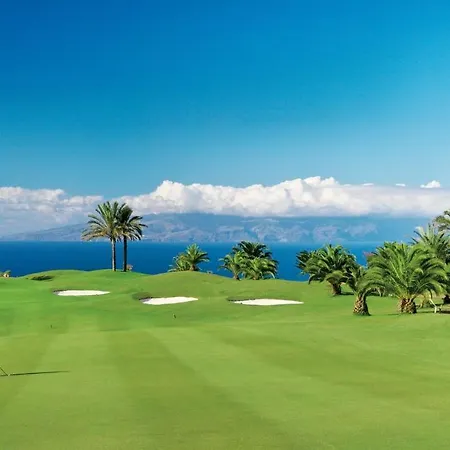 Playa Del Duque-amazing Views 2 Bedroom アデヘ