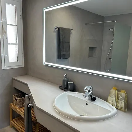 Playa Del Duque-amazing Views 2 Bedroom 아데제