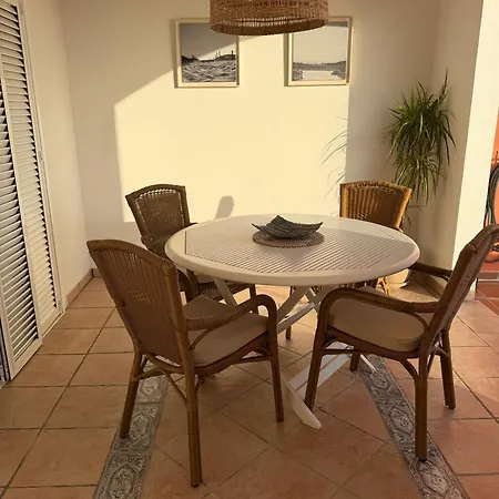 Playa Del Duque-amazing Views 2 Bedroom 아파트