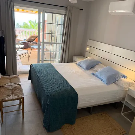 Playa Del Duque-amazing Views 2 Bedroom 아데제