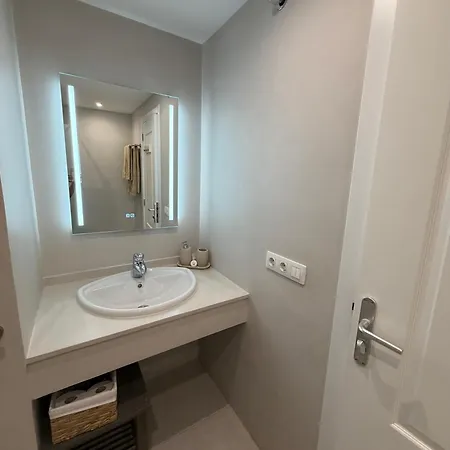 Playa Del Duque-amazing Views 2 Bedroom