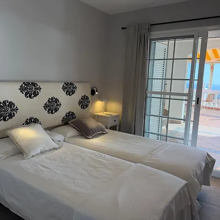 Apartamento Playa Del Duque-amazing Views 2 Bedroom *