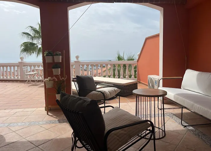 Playa Del Duque-amazing Views 2 Bedroom Appartement *